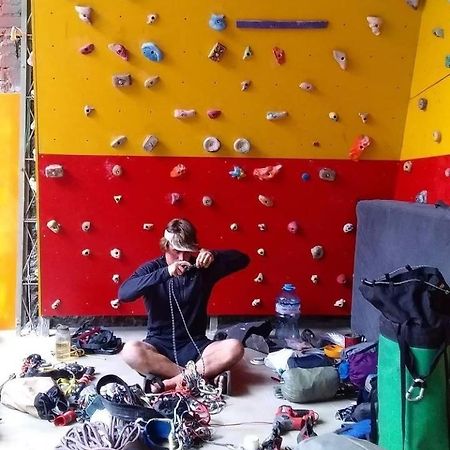 Monkeywasi Climbing Hostel Huaraz  Exteriör bild