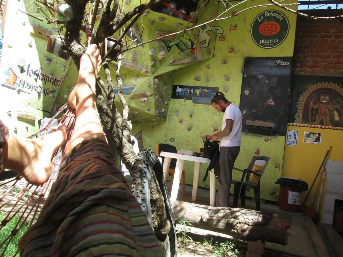 Monkeywasi Climbing Hostel Huaraz  Exteriör bild
