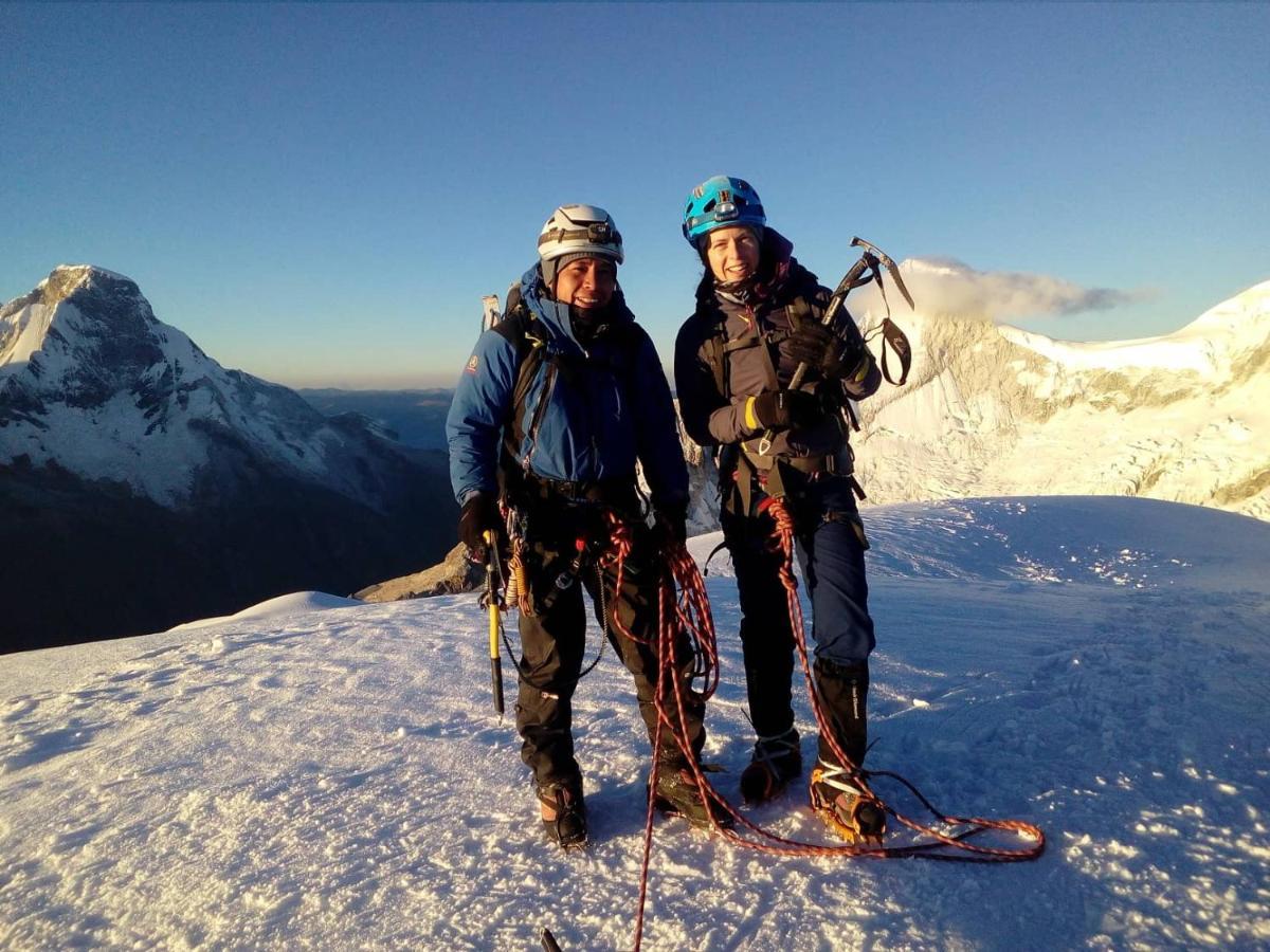 Monkeywasi Climbing Hostel Huaraz  Exteriör bild