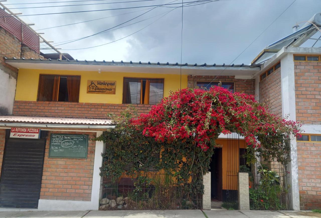 Monkeywasi Climbing Hostel Huaraz  Exteriör bild