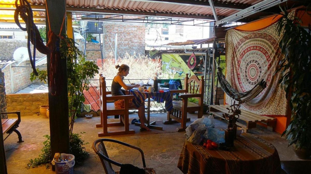 Monkeywasi Climbing Hostel Huaraz  Exteriör bild