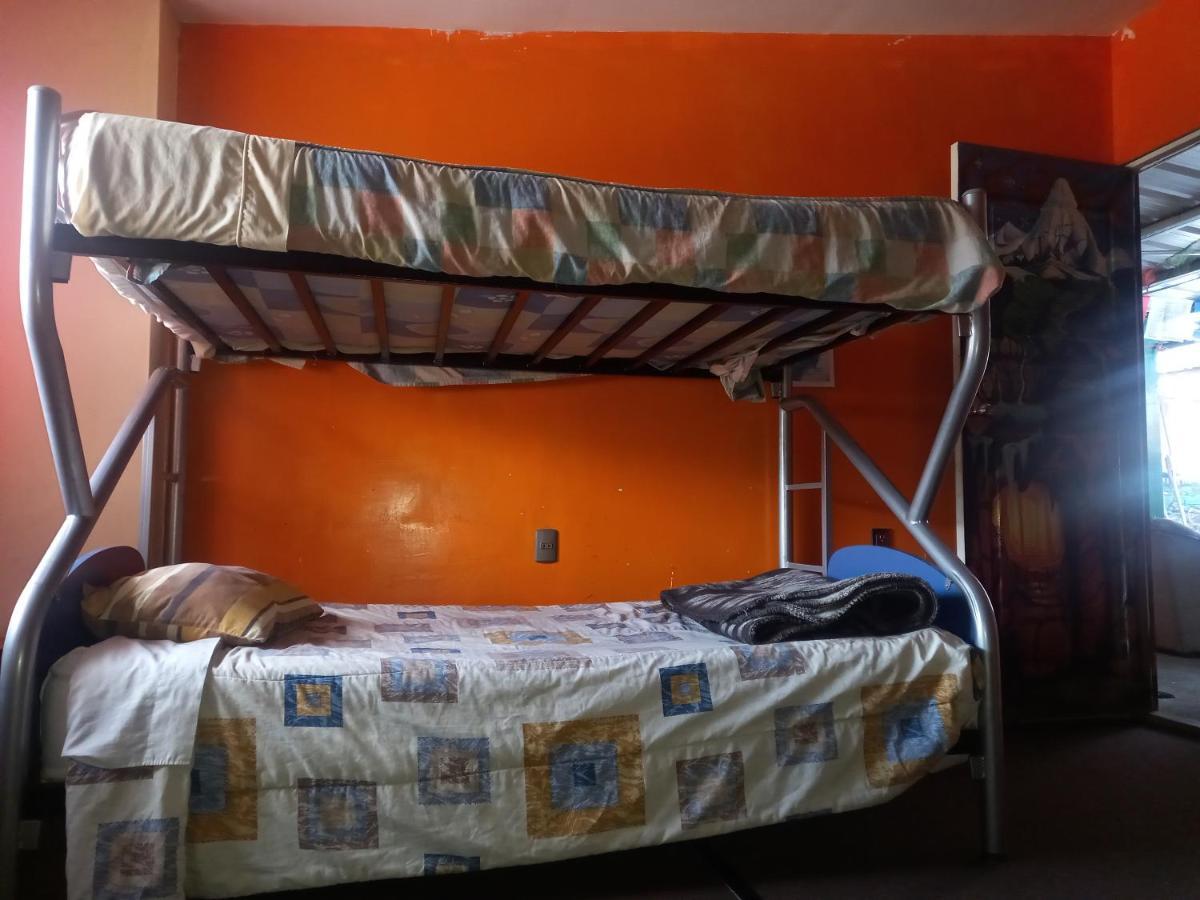 Monkeywasi Climbing Hostel Huaraz  Exteriör bild