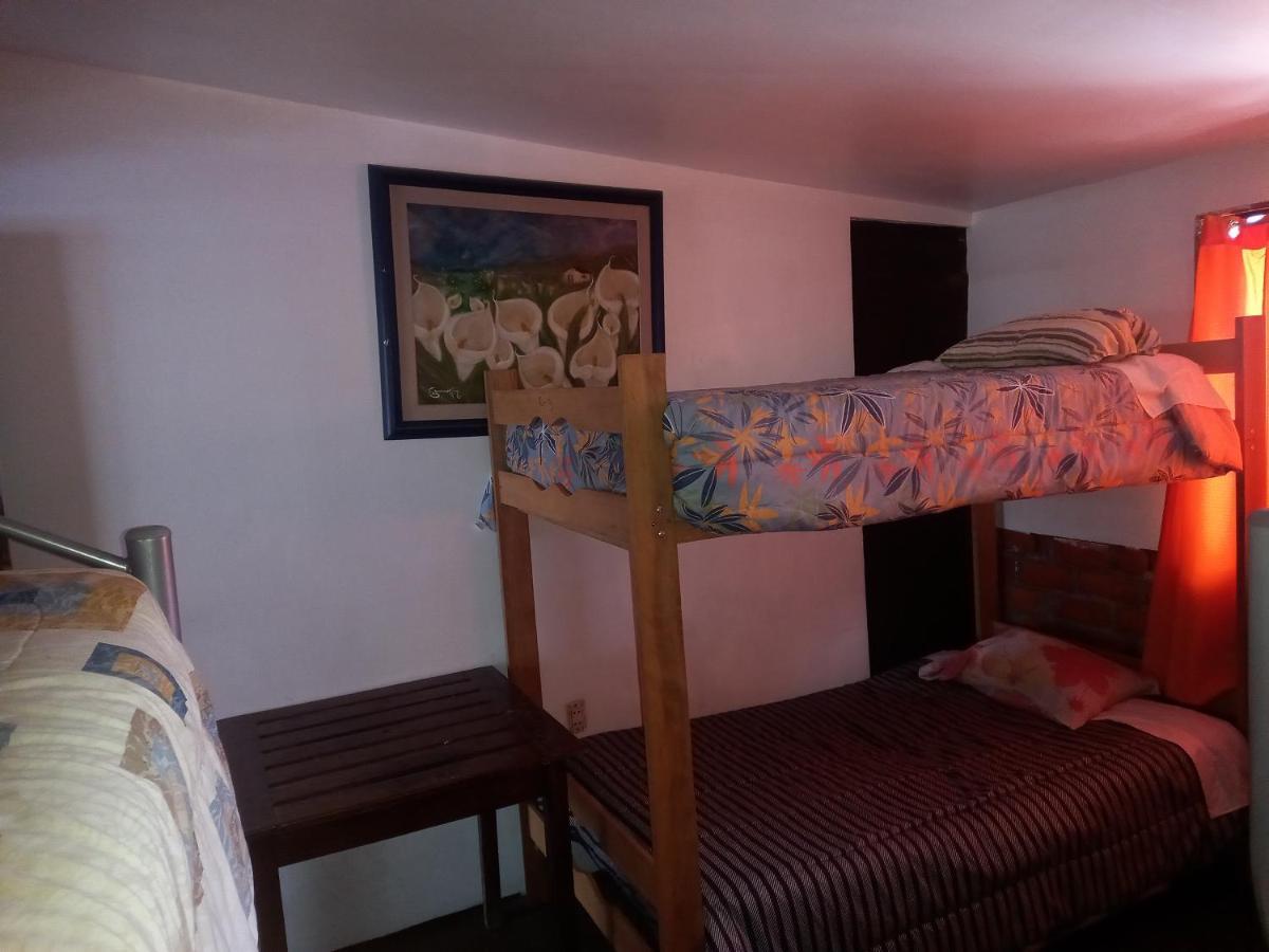 Monkeywasi Climbing Hostel Huaraz  Exteriör bild