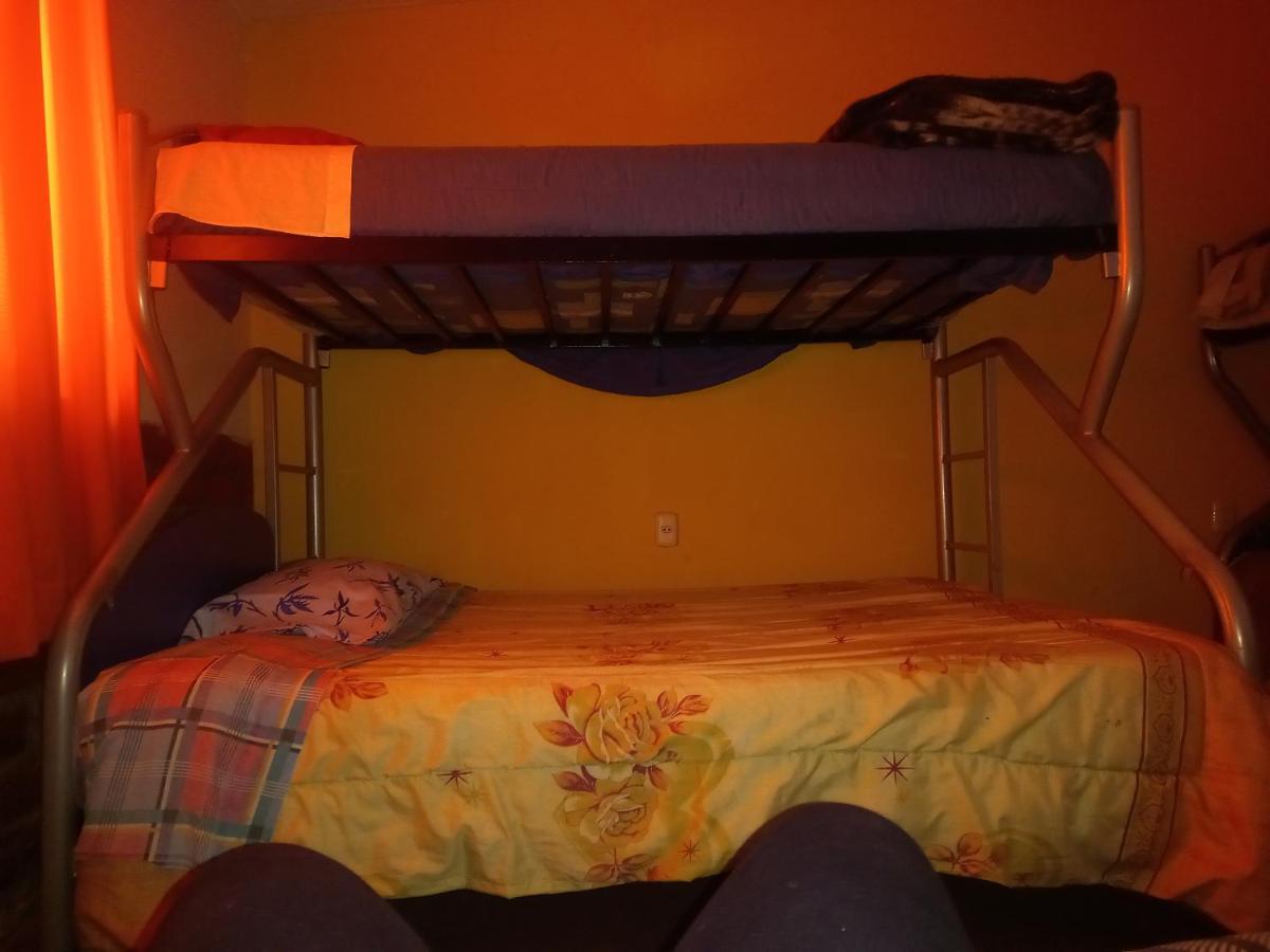 Monkeywasi Climbing Hostel Huaraz  Exteriör bild